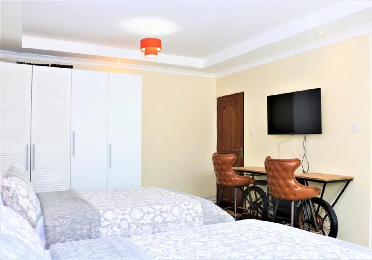 Nairobi Boutique Inn Екстер'єр фото