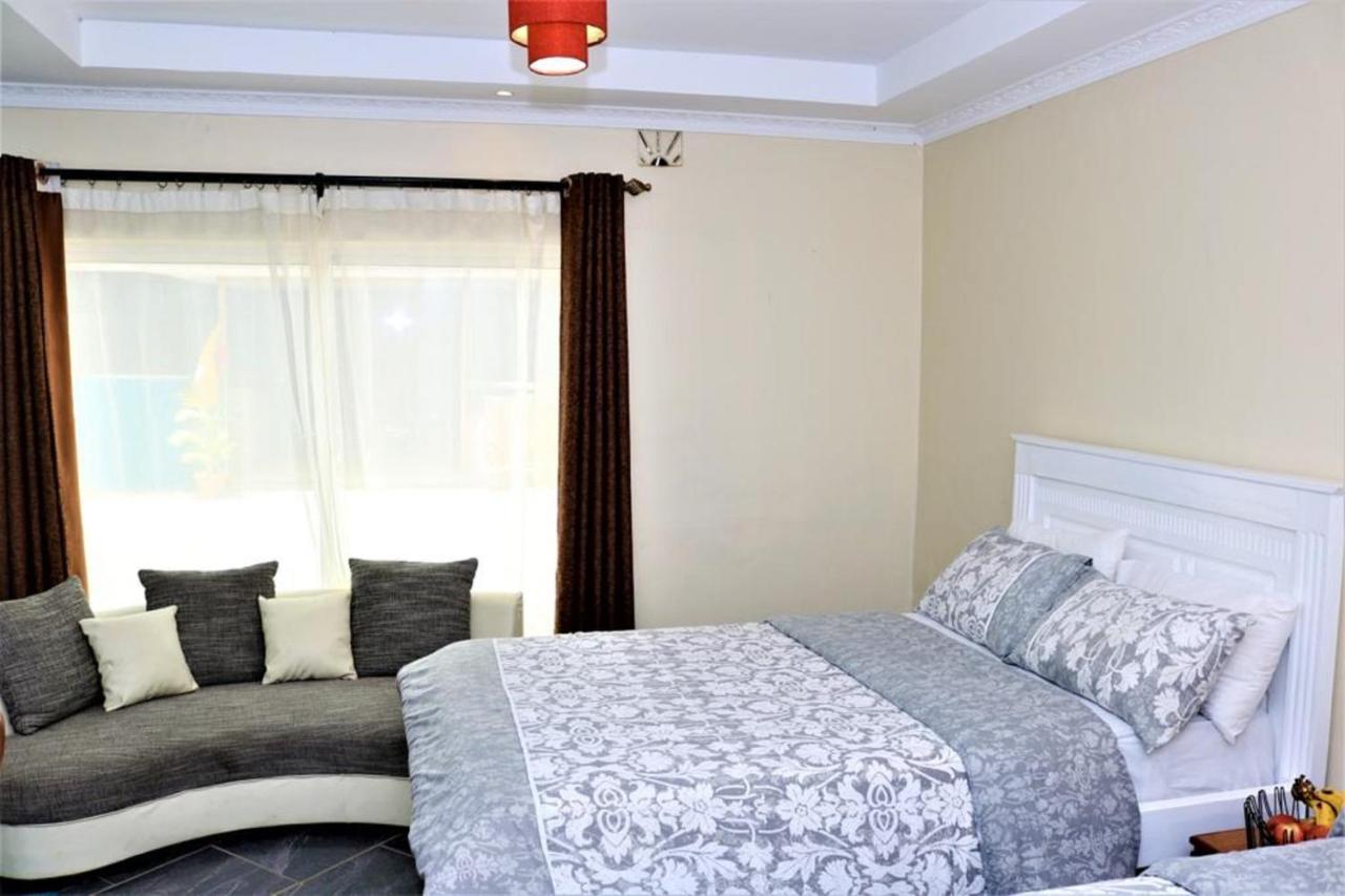 Nairobi Boutique Inn Екстер'єр фото